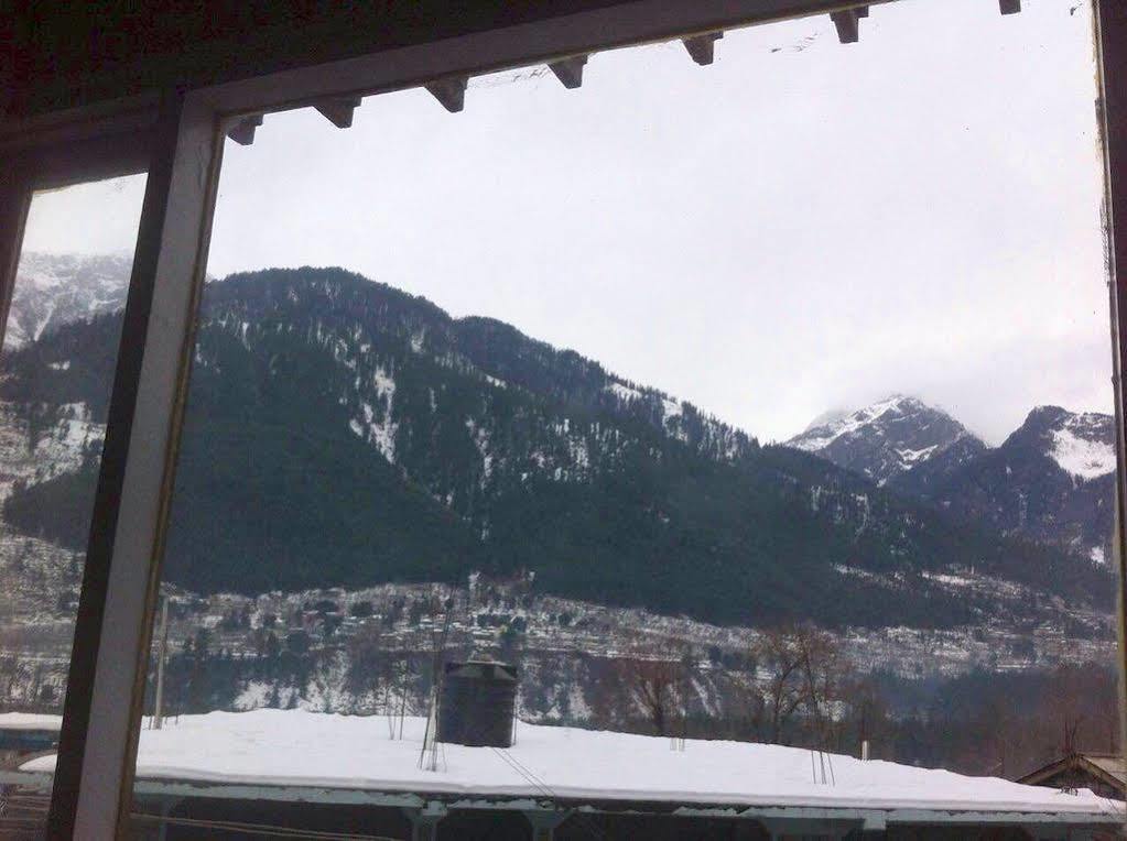 Swiss Wood Hotel Manāli Kültér fotó